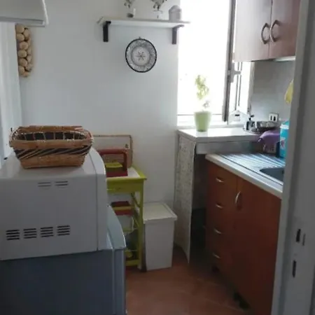 Apartament E Oltre House